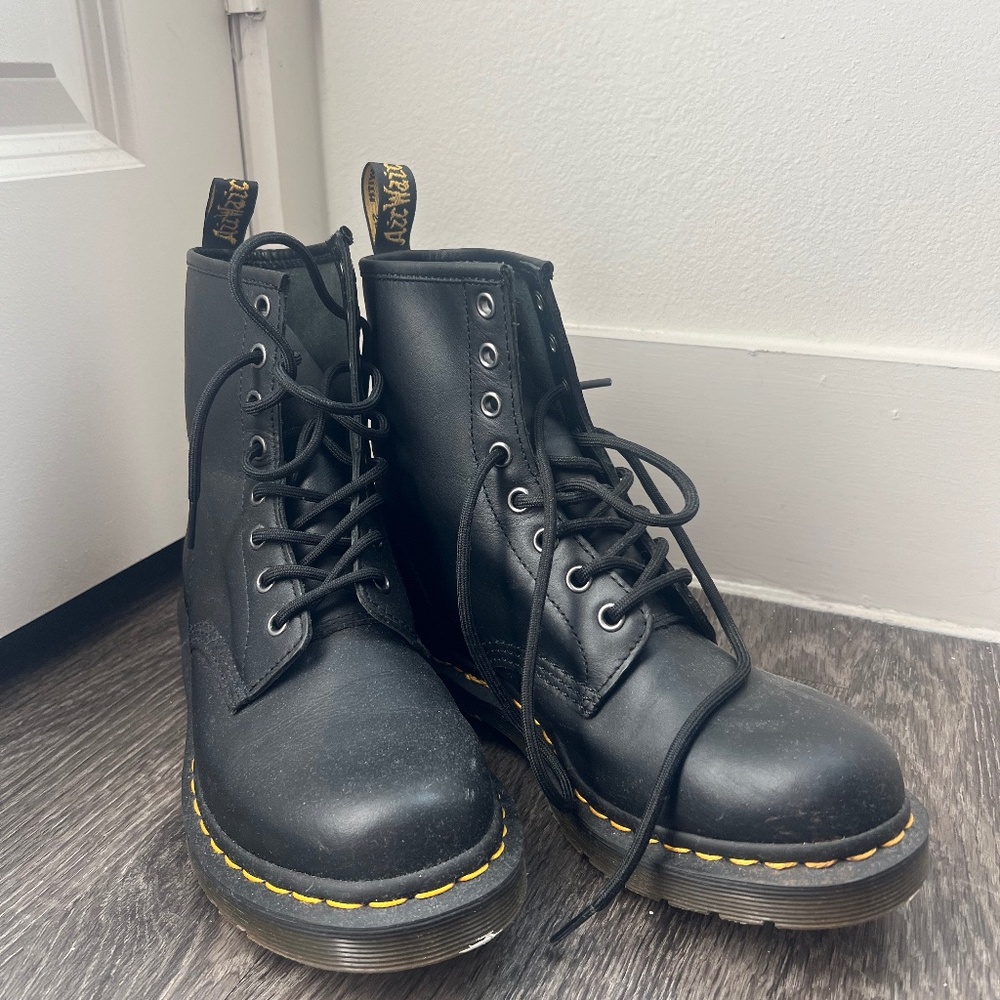 Classic Doc Marten Lace Up Boots Black